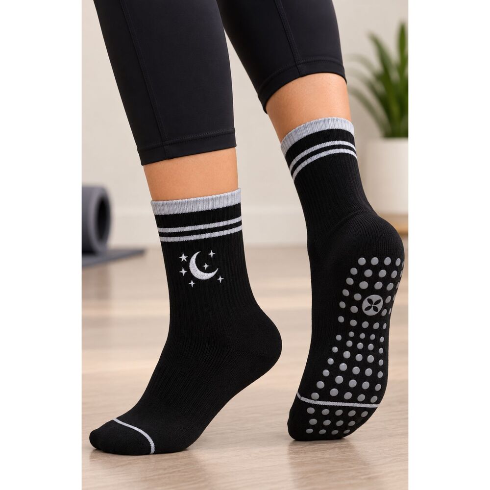 CoolMate Women’s 6-10 Moon Stars Embroidered Pilates Yoga Grip Socks